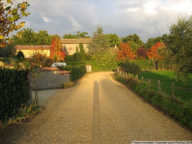 Privatstrasse zum Haus
