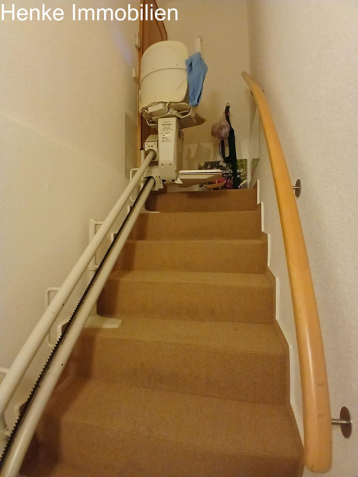 Treppe zum Untergeschoss